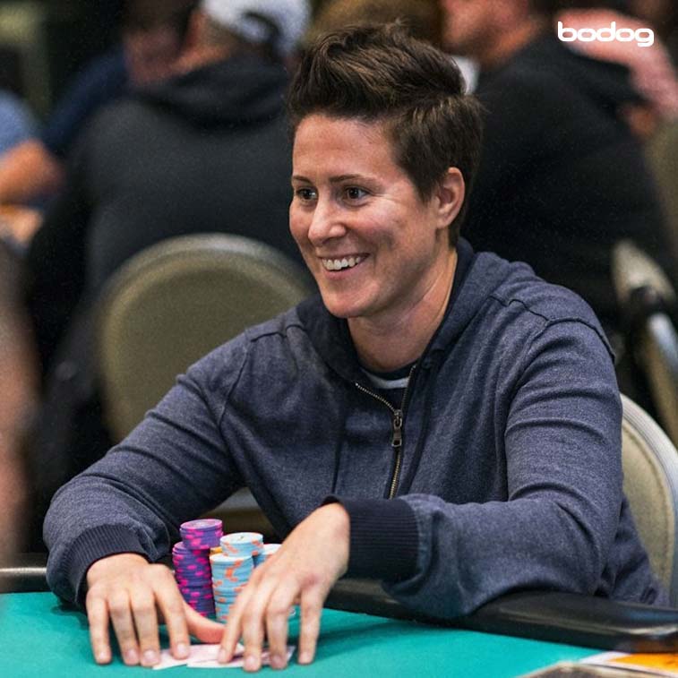 vanessa selbst poker
