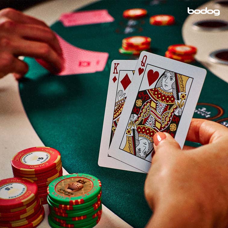 baccarat apostas paralelas Jogador com duas cartas no baccarat