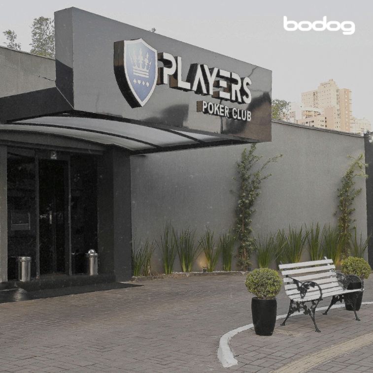Entrada do Player Poker Club em Goiânia