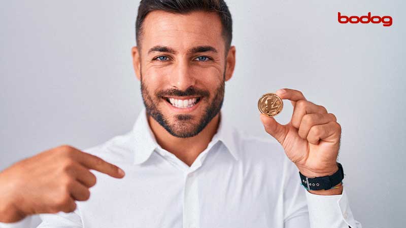 hombre moneda crypto