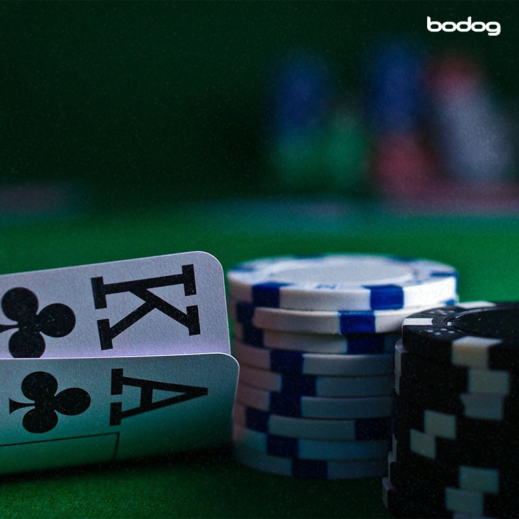 ¿Cómo identificar el Chip Dumping en una partida de poker?