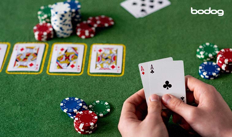  mão de dois ases no poker