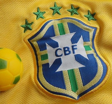 Camisa da Seleção Brasileira em destaque durante a cobertura do Campeonato Brasileiro