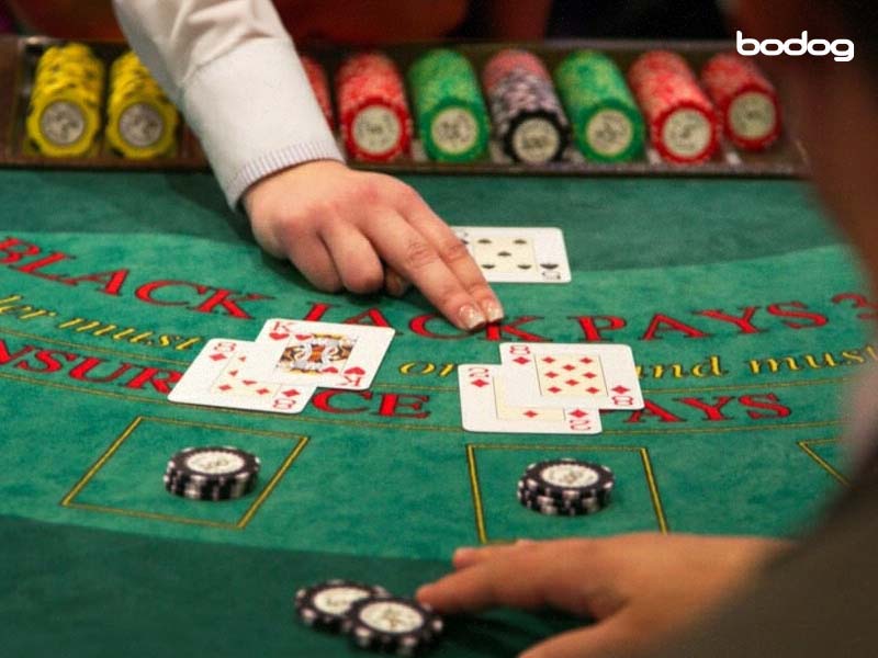 Como jogar blackjack regras e glossário de termos