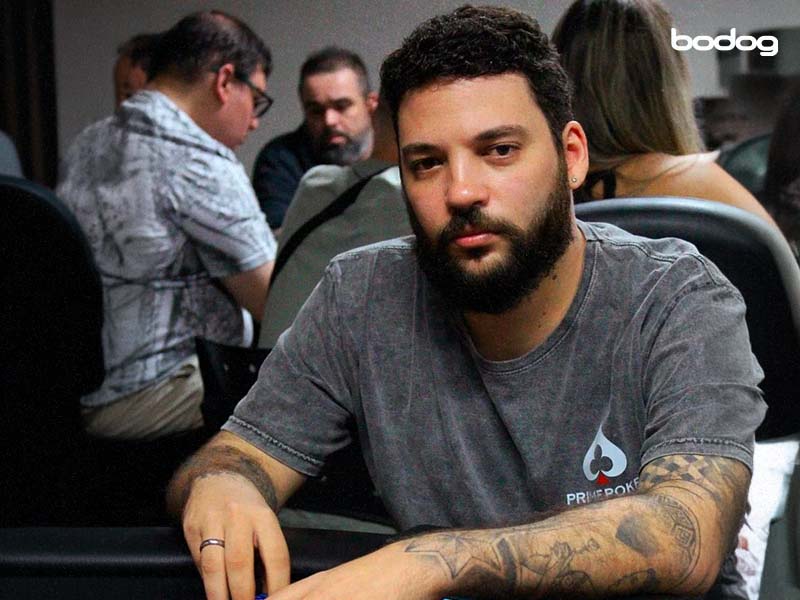 trayectoria de caio poker