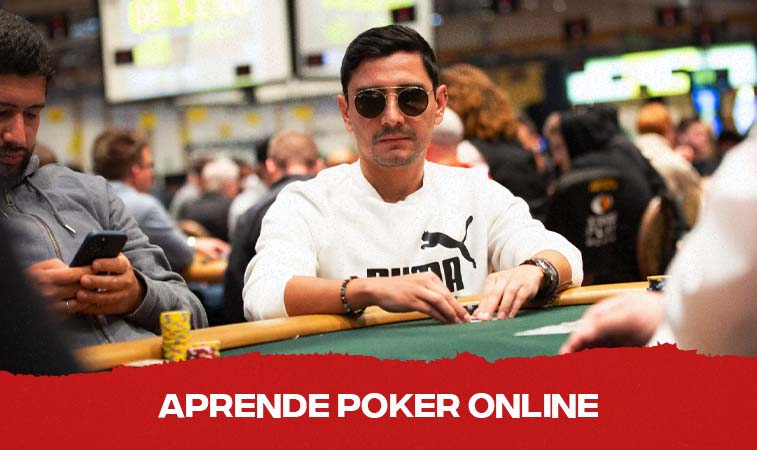 Jacobo Montoya jugando poker