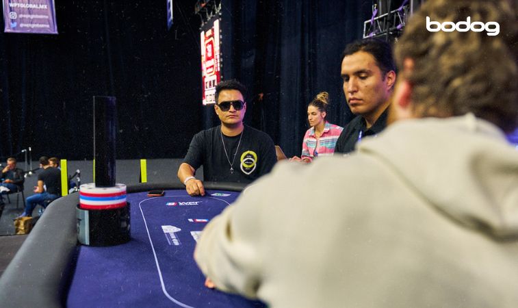 Juan José Cepeda jugando al poker