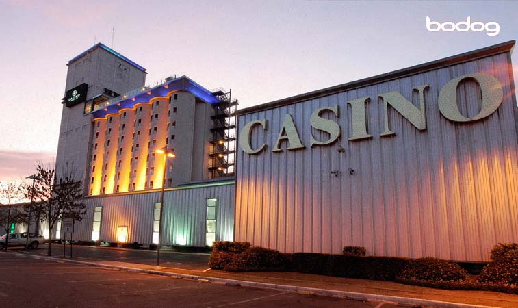 Fachada del casino santa fe