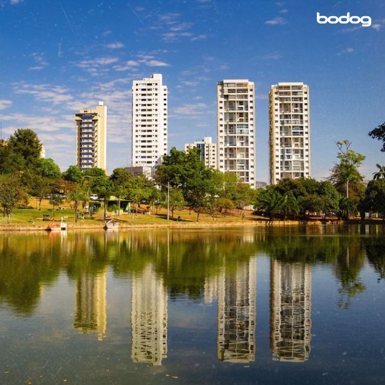 Parque Flamboyant em Goiânia